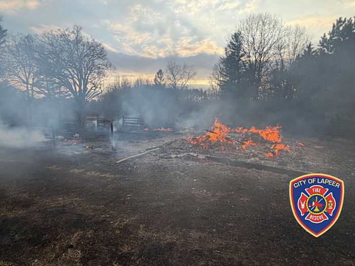 31-acre grass fire destroys barn in Lapeer County