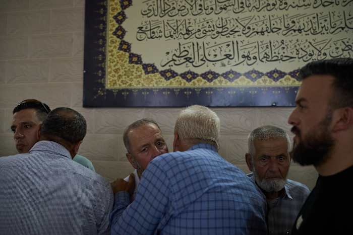 ইসরায়েলি সামরিক বাহিনী জানিয়েছে, পশ্চিম তীরে মারাত্মক সহিংসতার পর ৭০ জনের বেশি গ্রেপ্তার করা হয়েছে