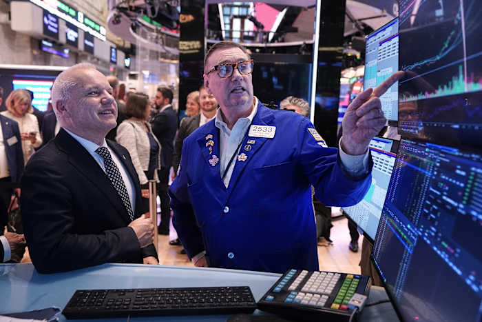 Sharp drops in Big Tech companies pull the Nasdaq down 2.2% in early trading