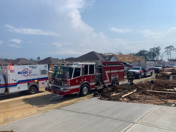 2 dead, 7 injured after house under construction collapses in Conroe subdivision - Vimarsana News