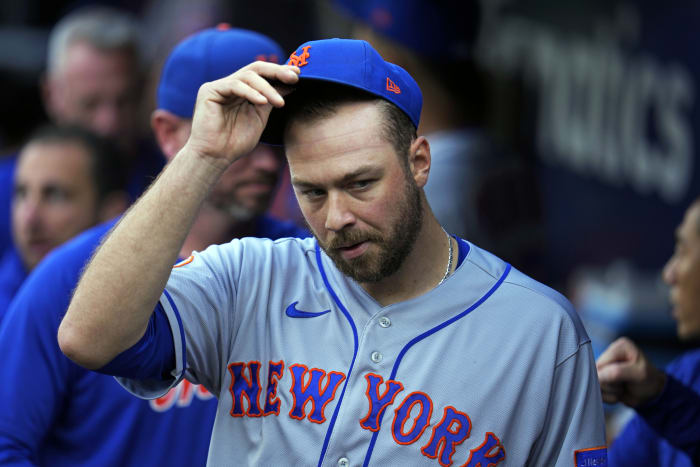 Mets Blow Six-Run Lead in Nightmare Loss To Pirates - Sports