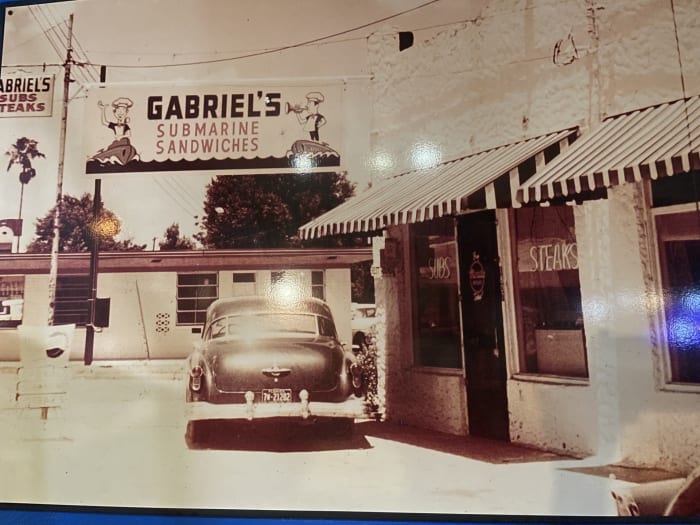 Here are the last remaining 'iconic' restaurants of Orlando - Vimarsana News
