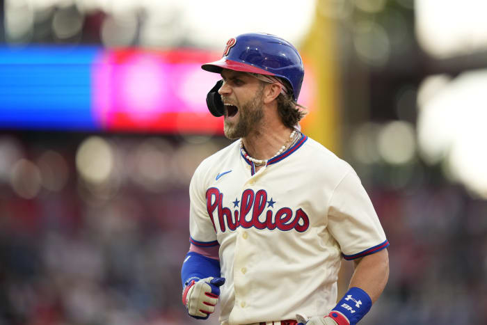 Phillies hit 4 homers, rally past Padres 10-6, lead NLCS 3-1