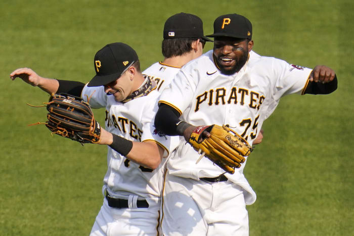 Mound Visit: Bryan Reynolds is tagging the ball again