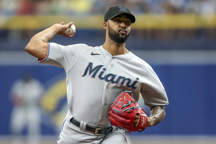 Luis Garcia strikes out 7 in relief vs. Dominican Republic