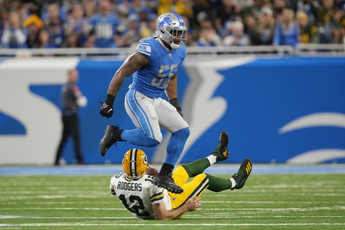 Rodgers fine, sits 2nd half, top seed Packers lose to Lions