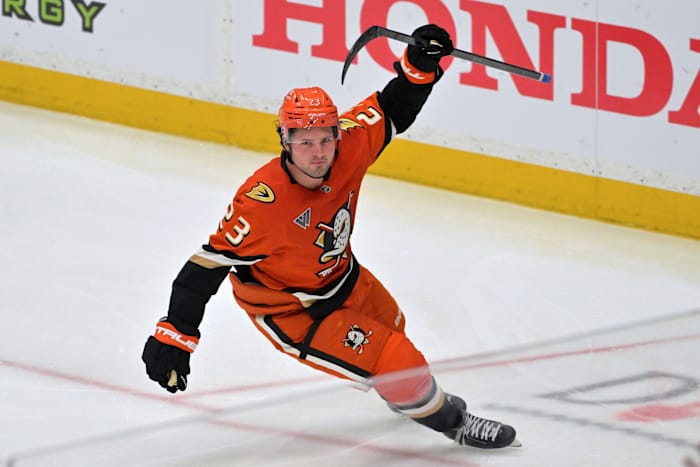 Anaheim Ducks Sign Mason McTavish Six-Year $42 Million Deal