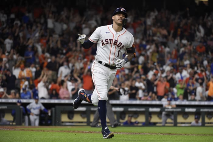 Fights ensue at Dodgers-Astros game as fans invading Houston