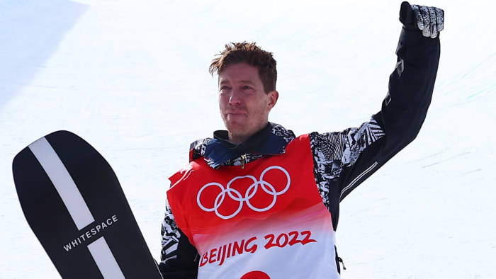 PyeongChang 2018: Shaun White wins halfpipe gold on last run