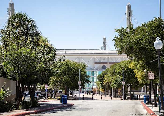 <a href="https://www.ksat.com/news/local/2026/08/21/arena-plan-could-spur-alamodome-development/" target="_blank">Arena plan could spur Alamodome development</a>