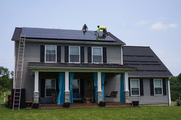 Electric vehicles owners and solar rooftops find mutual attraction