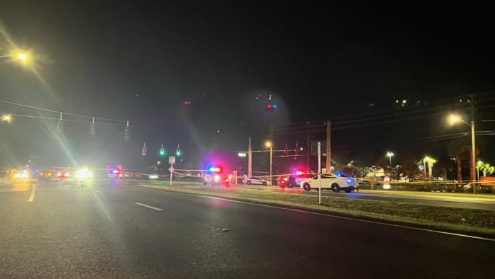 DeLand police respond to crash on International Speedway Boulevard