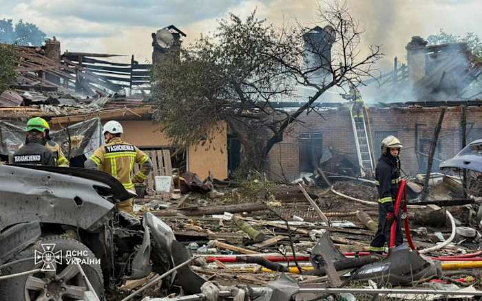 Russian ballistic strike kills 10 after Ukraine's Zelenskyy hosts US company making Patriots