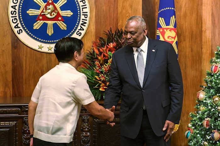 US and Philippines sign a pact to secure shared military intelligence