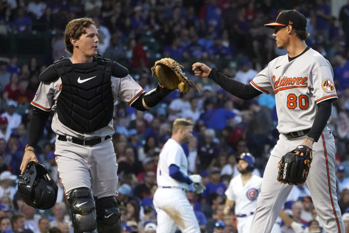 Santander, Hays, Kremer power O's past AL-leading Astros 3-1