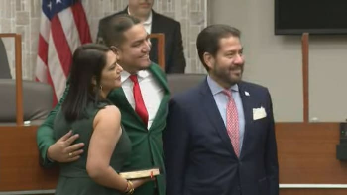 Youngest Latino Emmanuel Guerrero sworn into Pasadena City Council