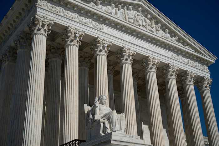 Supreme Court allows Alabama to use congressional map favoring Republicans in this year's elections