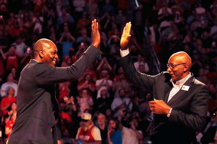 Roger Clemens gets Hall of Fame vote from Sheryl Swoopes, Clyde Drexler