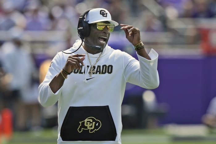 Shedeur Sanders sparks No. 18 Colorado to thrilling 43-35 win over