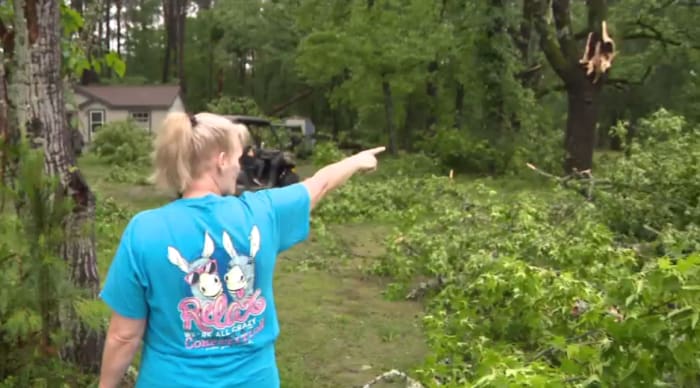 'I was screaming': Trinity County family huddles in hallway as violent storm flattens neighbor's home - Vimarsana News