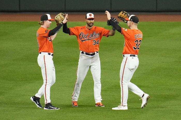 Mountcastle's hit in the 10th gives Orioles a 1-0 win over Mariners, snaps  Seattle's win streak