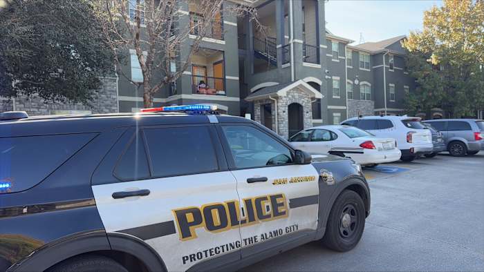 Teen sent to hospital with life-threatening injury in apparent accidental shooting, SAPD says