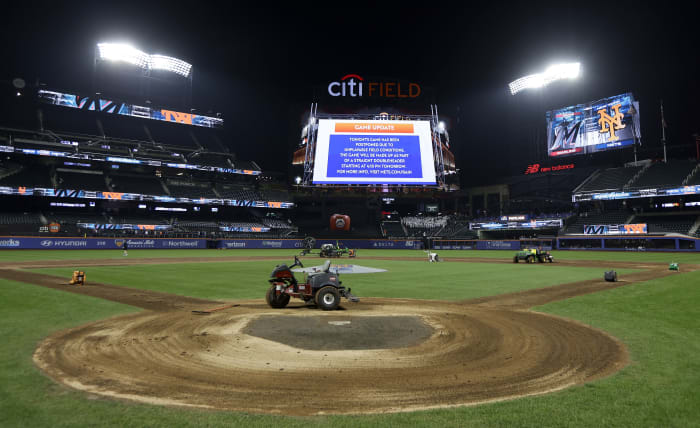 Mets to wear black for Friday's playoff opener at Citi Field