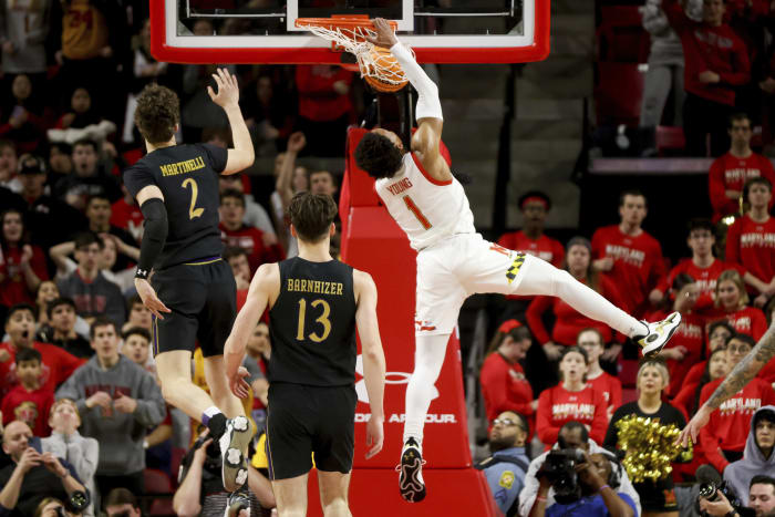 Rutgers' Ron Harper Jr. dunks hard on Clemson in NCAA Tournament