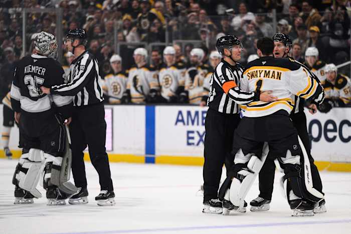 Refs Prevent Goalie Fight as Kings Beat Bruins