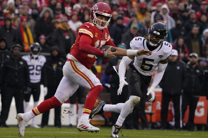 NFL Playoffs: Chiefs outlast Bengals 23-20, advance to the Super Bowl