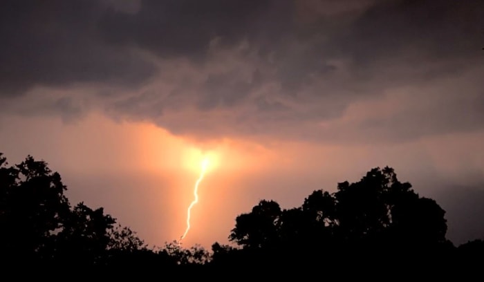 Death toll from lightning strikes rises just before the busiest season