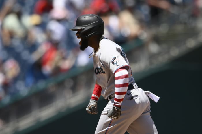 Marlins mixing and matching Bryan De La Cruz and Jesús Sánchez in CF - Fish  Stripes