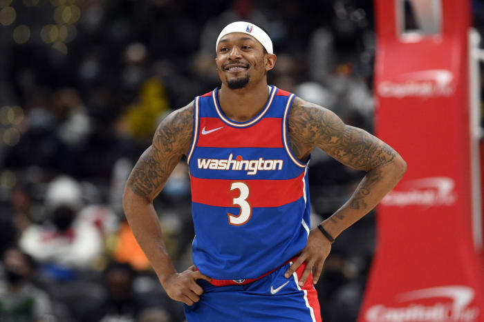 Beal agrees to 5-year, $251M contact with Washington