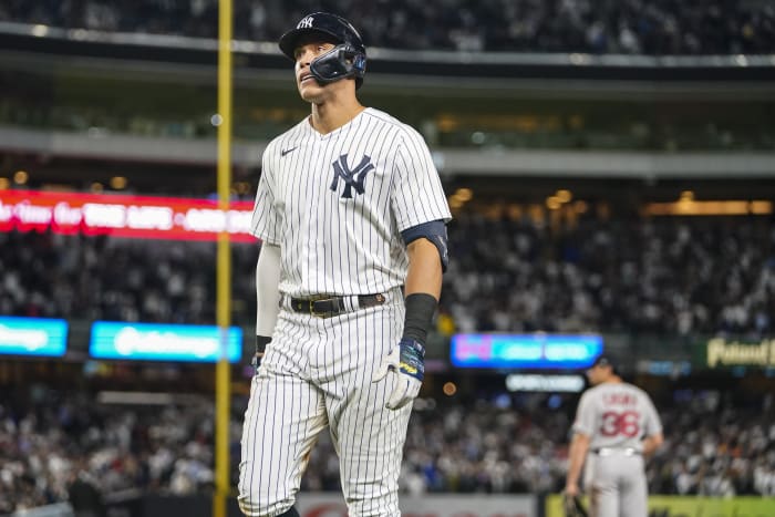 Carpenter hammers Cubs; 2 HRs, 7 RBIs in Yanks' 18-4 rout