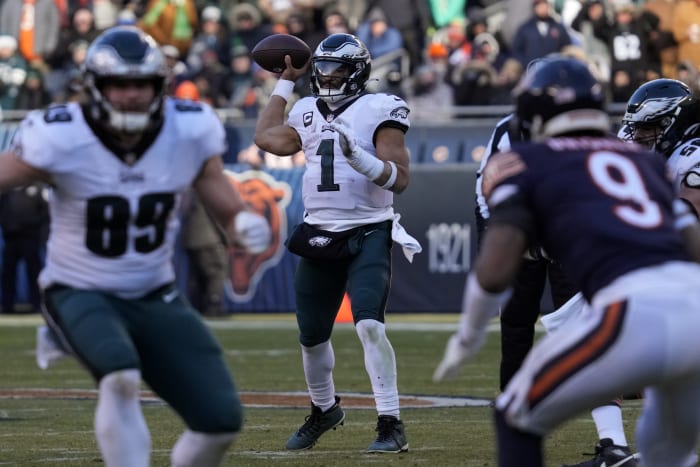 Eagles' Gardner Minshew, reserves lead team to 21-20 win over Browns  without Jalen Hurts