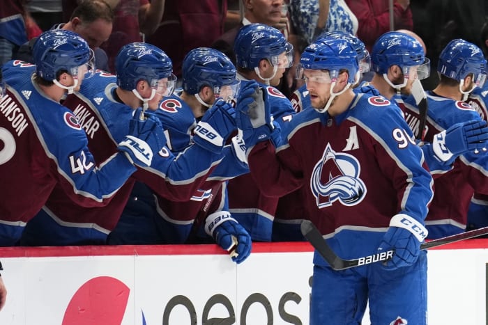 MacKinnon shines in clinching win, helps Avs win Stanley Cup