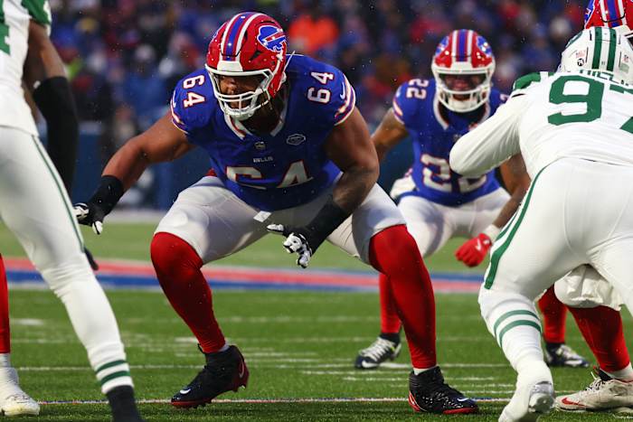 Bills continue investing in protecting Allen by signing guard Torrence to 4-year contract extension