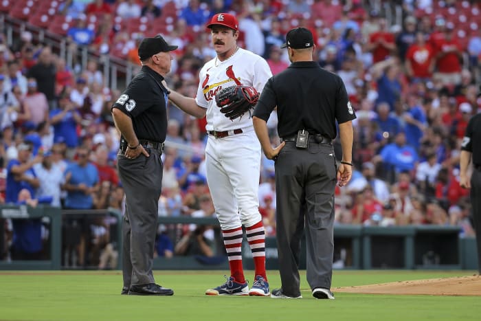 Cards turn to Miles Mikolas in bid for sweep of Red Sox