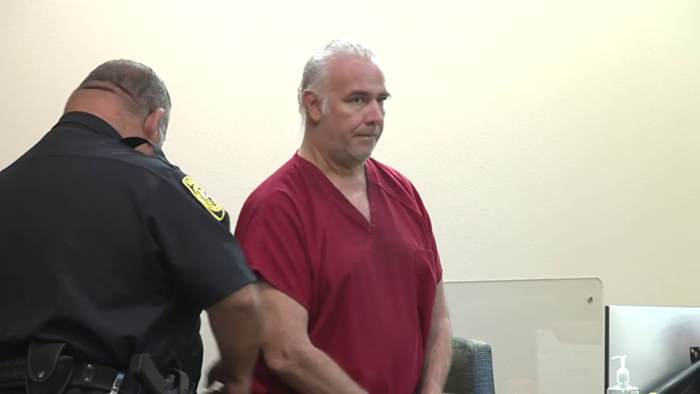 <a href="https://www.ksat.com/news/local/2026/01/20/murder-suspect-brad-simpson-expected-back-in-court-for-pre-trial-hearing/" target="_blank">Murder suspect Brad Simpson expected back in court for pre-trial hearing</a>