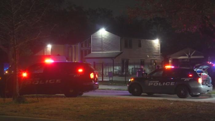 Homeowner shot and killed during reported burglary in west Houston