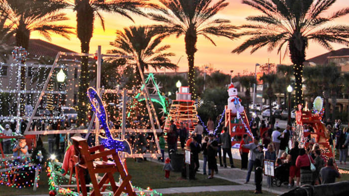 Deck the Chairs wraps up 2021 with largest-ever holiday display