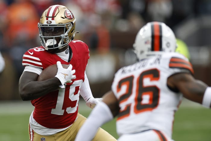 Jimmy Garoppolo, Nick Bosa lead 49ers past Eagles 17-11