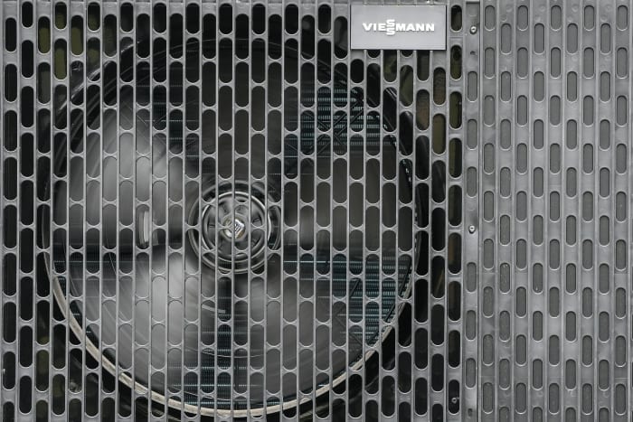 Tempers rise as German government's clean heating plans go up in smoke