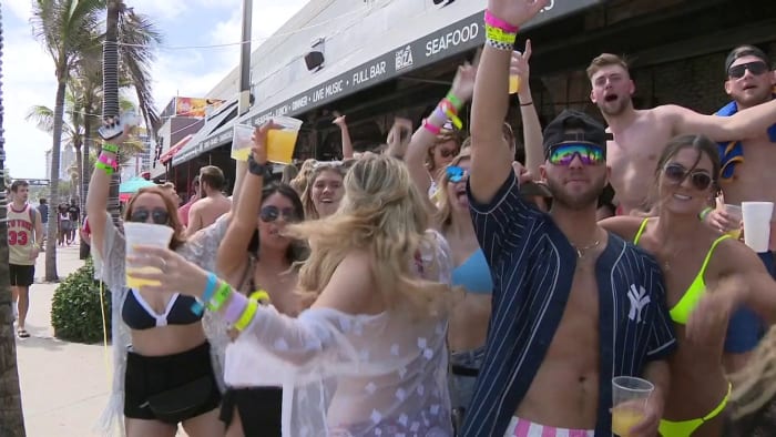 Miami Beach braces for spring break visitors with new safety measures promoting wellness & music Miami Beach braces for spring break visitors with new safety measures promoting wellness & music