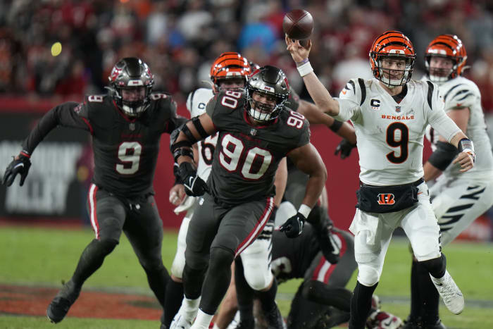 Hubbard's 98-yard fumble return lifts Bengals over Ravens