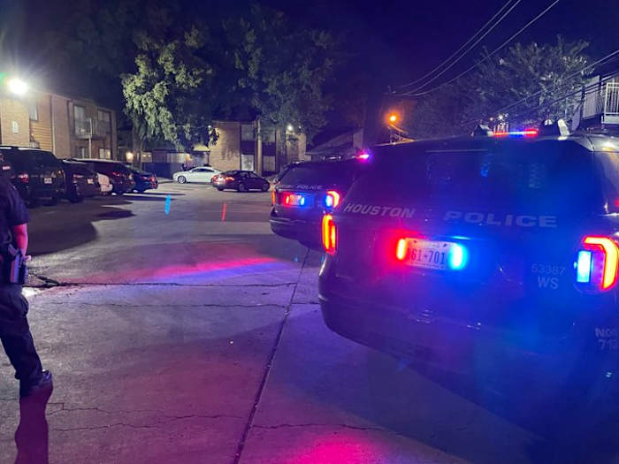 3 arrested after man shot after argument at apartment complex in southwest Houston