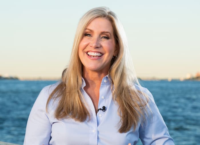 Kim Adams kehrt am Montag mit der Einführung einer neuen Wettermarke zu Local 4 zurück Kim Adams kehrt am Montag mit der Einführung einer neuen Wettermarke zu Local 4 zurück