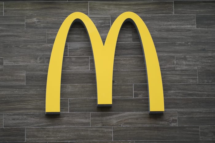 WSJ McDonalds to close offices briefly ahead of layoffs WSJ McDonalds to close offices briefly ahead of layoffs