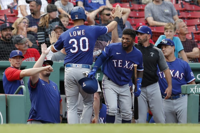 Tucker's pinch HR lifts Astros over Texas in starters' duel