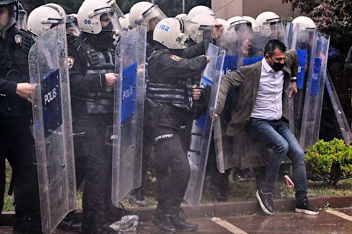 The Ankara Court Raid and the Tactical Dismantling of Turkeys Opposition
